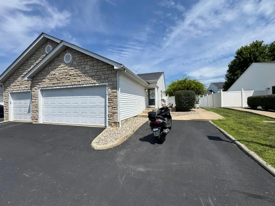 6676 Lagrange Drive, Canal Winchester, OH 43110 - #2