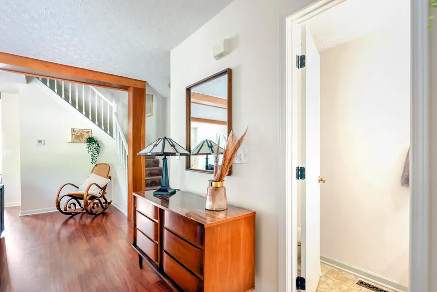 1047 Pinewood Lane, Gahanna, OH 43230 - #2