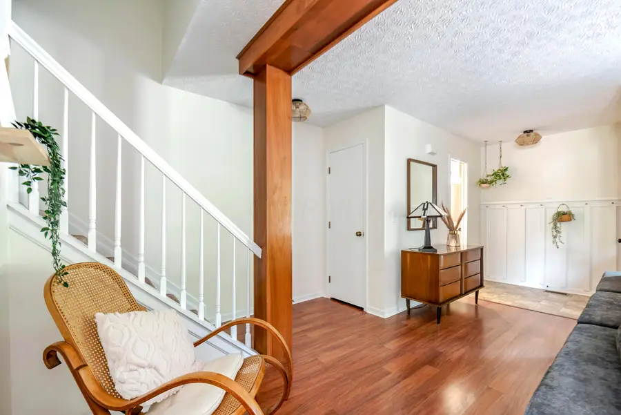 1047 Pinewood Lane, Gahanna, OH 43230 - #3