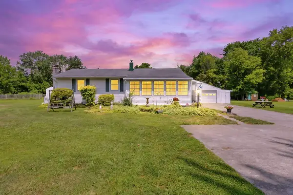 646 Woodside Drive Sw, Pataskala, OH 43062
