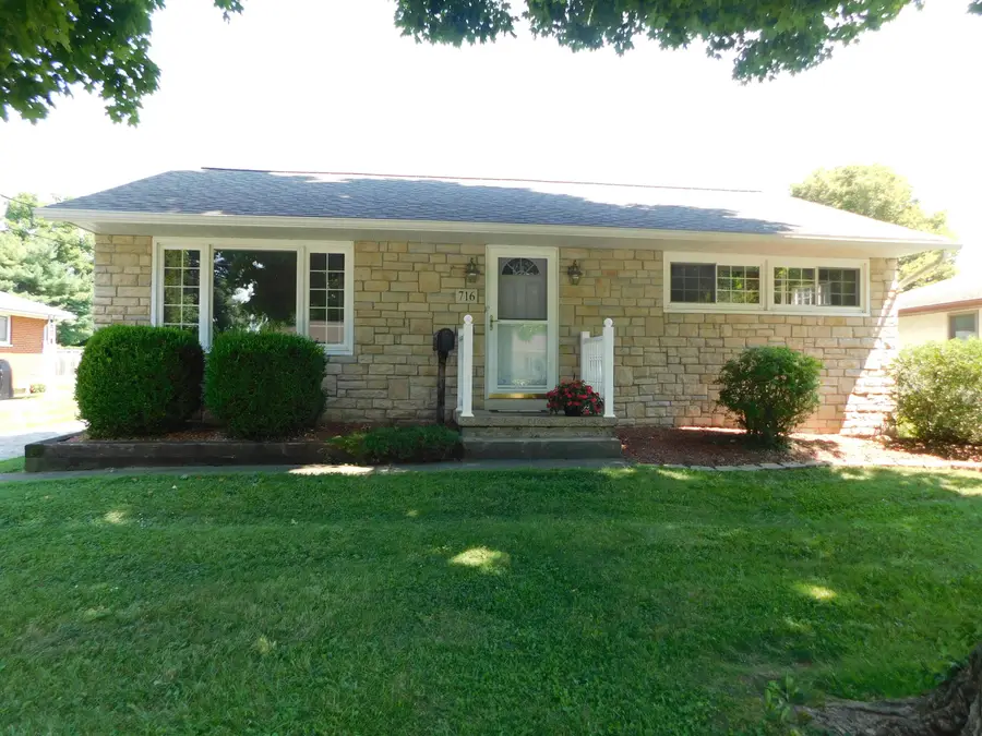 716 Elm Street, Groveport, OH 43125 - #2