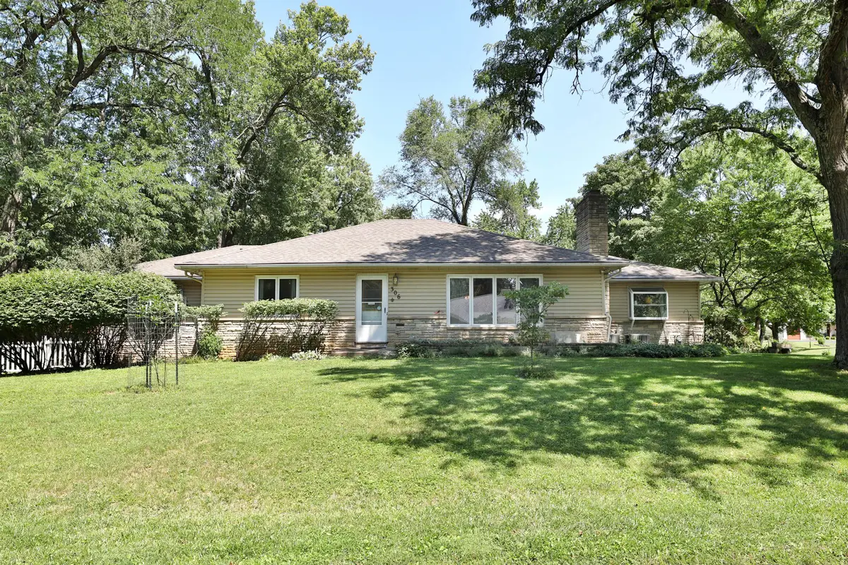 306 Pinney Drive, Worthington, OH 43085 - #1