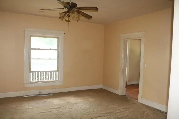 304 S Park Street, Mount Vernon, OH 43050 - #2