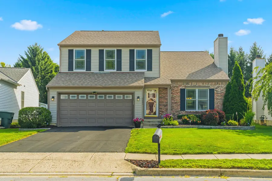 8482 Olenbrook Drive, Lewis Center, OH 43035 - #2