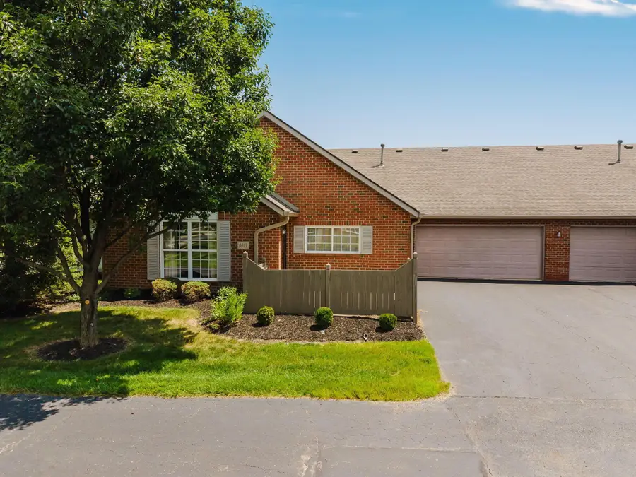 6817 Ridge Rock Drive, New Albany, OH 43054 - #3