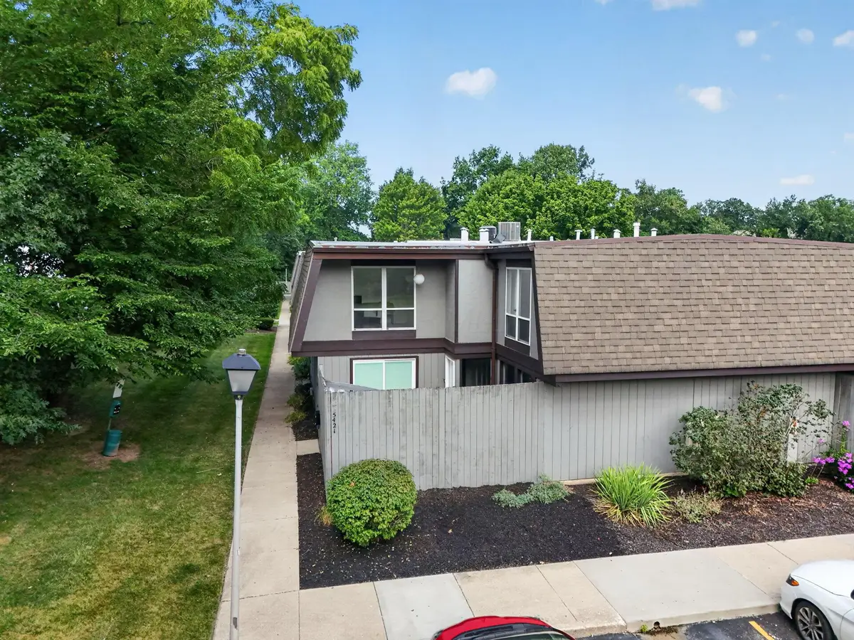 5421 Worthington Forest Place E, Columbus, OH 43229 - #1