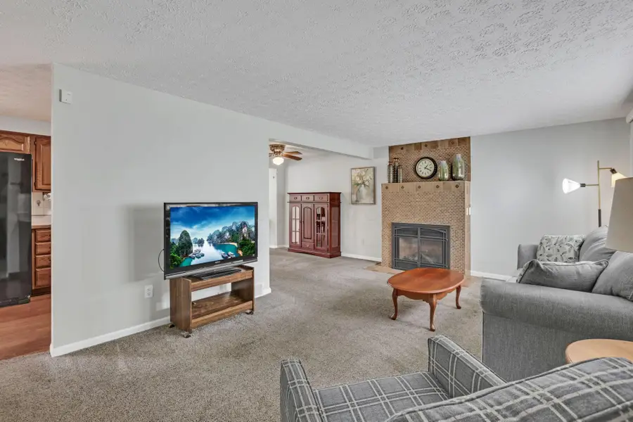2833 Sunset View Court, Columbus, OH 43207 - #3
