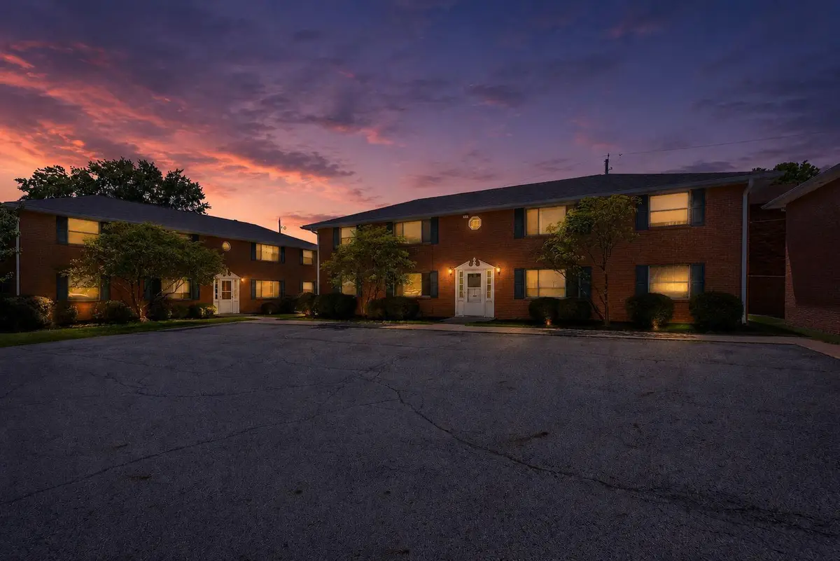 1017-1025 Folkestone Road, Columbus, OH 43220 - #1