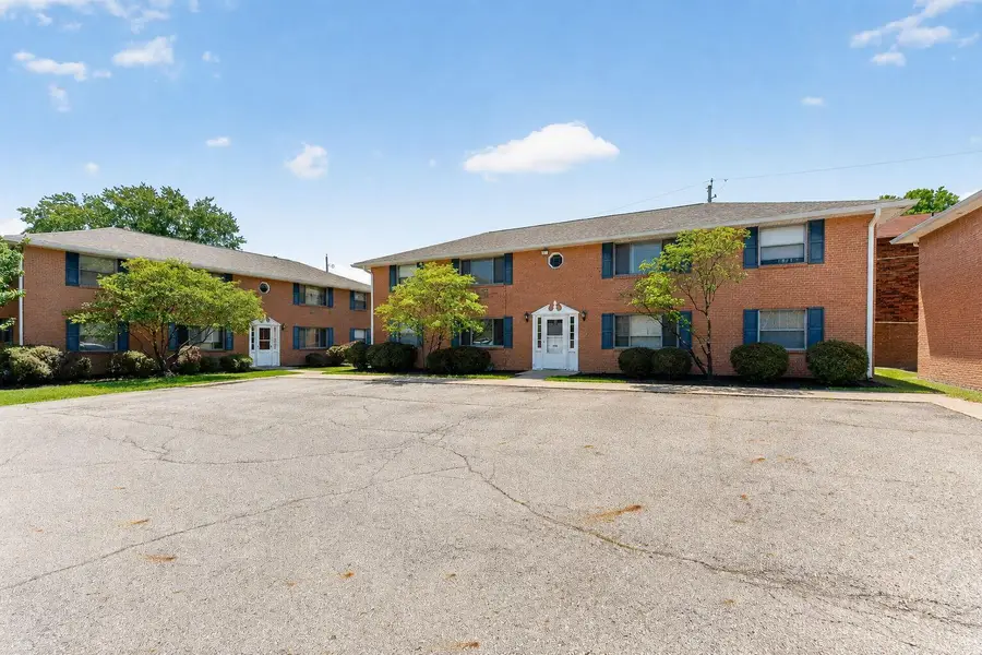 1017-1025 Folkestone Road, Columbus, OH 43220 - #2