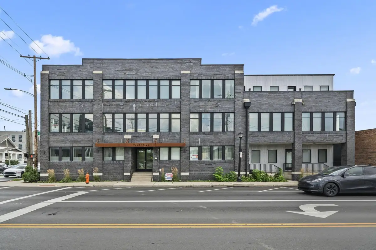 207 E 5th Avenue, Columbus, OH 43201 - #1