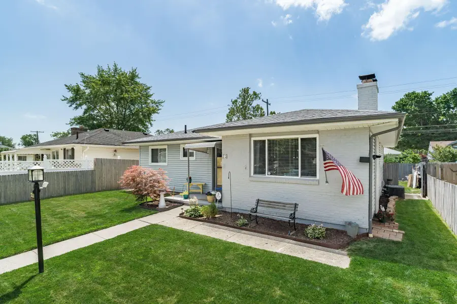 73 Fernhill Avenue, Columbus, OH 43228 - #2