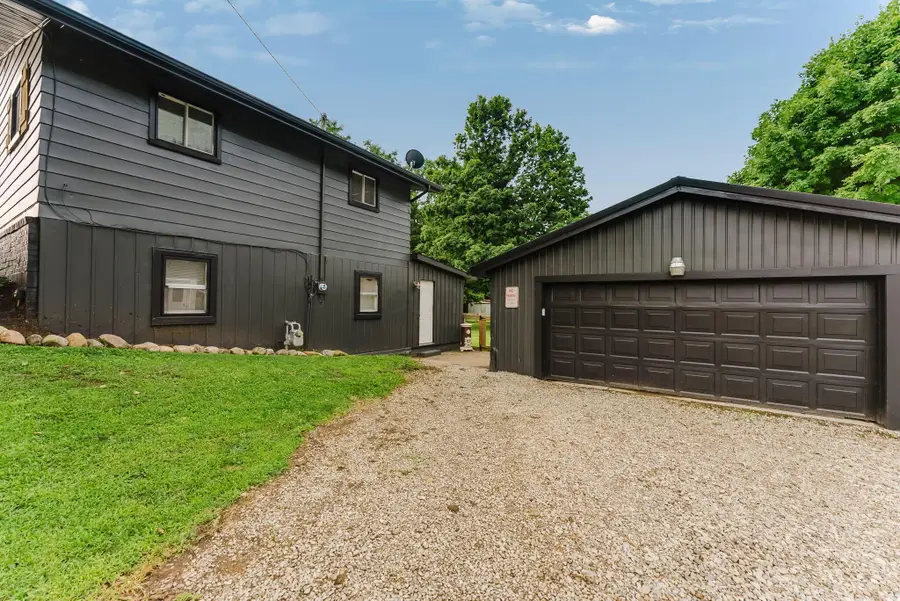 7153 Marion Road Ne, Newark, OH 43055 - #3