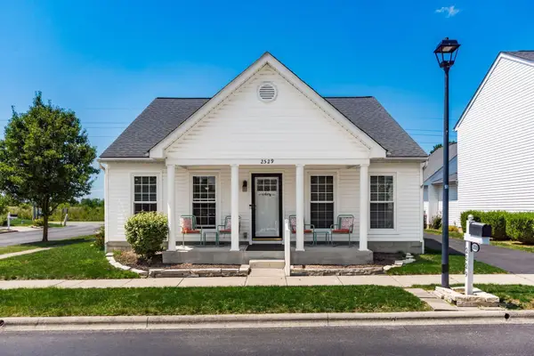 2529 Delowe Street, Grove City, OH 43123