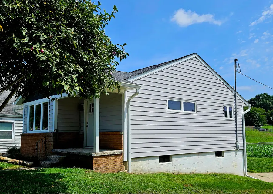 524 N Spring Street, Logan, OH 43138 - #2