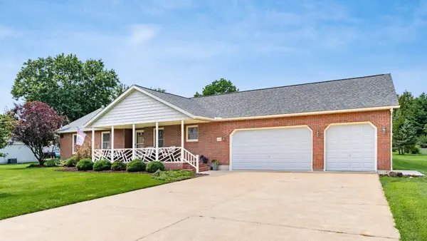 645 Lakeshore Drive W, Hebron, OH 43025