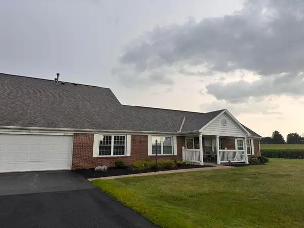 1210 Old Pond Drive, Marion, OH 43302