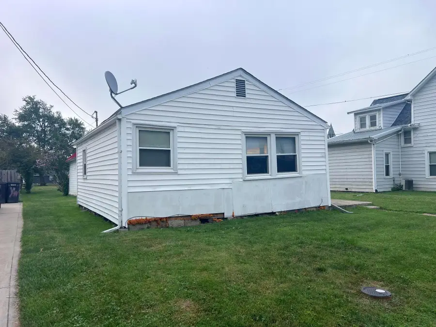 204 N Liberty Street, Baltimore, OH 43105 - #2