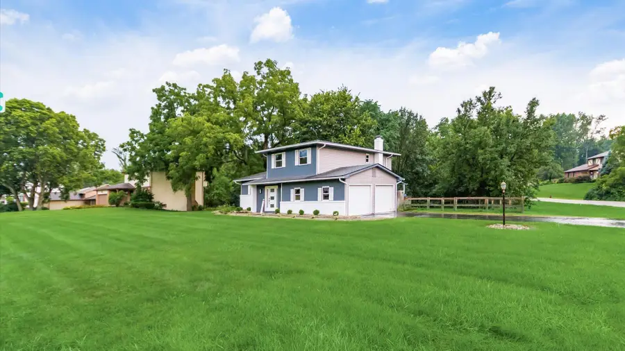 6641 Kennington Square S, Pickerington, OH 43147 - #2