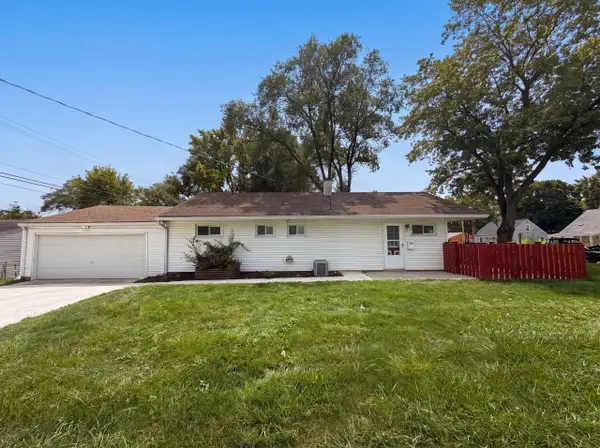2221 Myrtle Avenue, Columbus, OH 43211