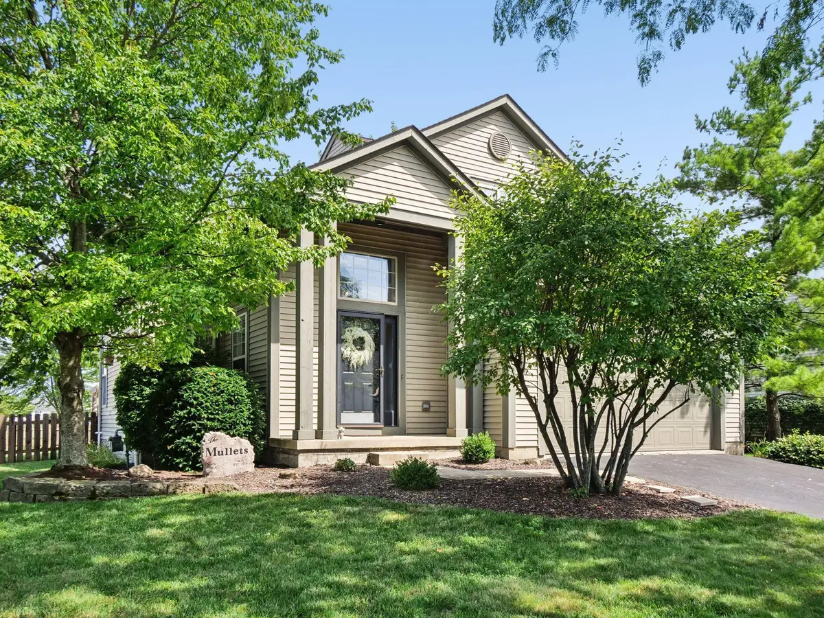 874 Lynnhaven Court, Columbus, OH 43228 - #1