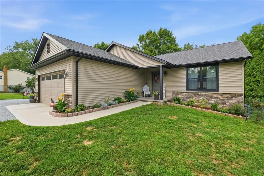 148 Jonathon Drive, Howard, OH 43028 - #2