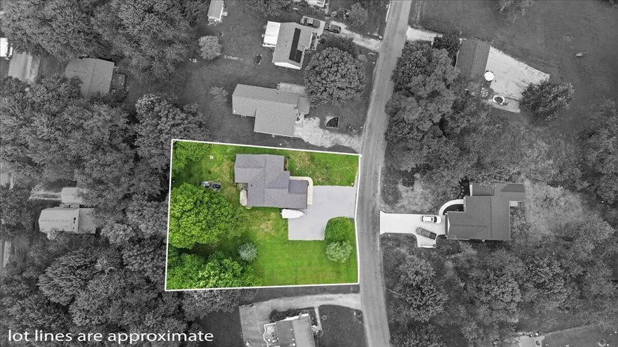 148 Jonathon Drive, Howard, OH 43028 - #3