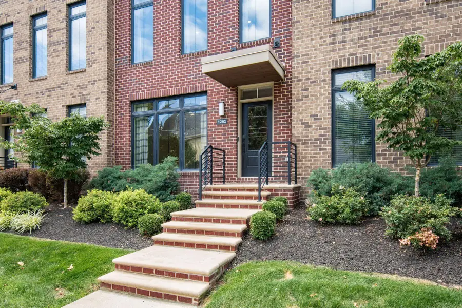 1251 Perry Street, Columbus, OH 43201 - #2
