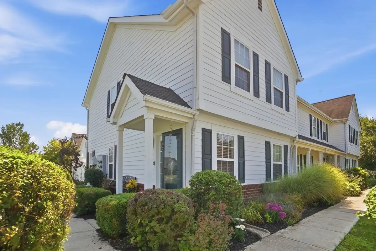 662 Lakeview Drive S, Grove City, OH 43123 - #1