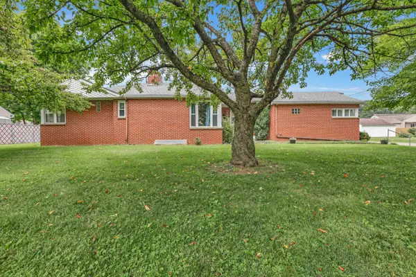 1804 N Columbus Street, Lancaster, OH 43130