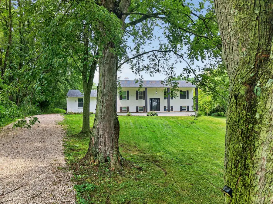4833 Columbus Road, Centerburg, OH 43011 - #2