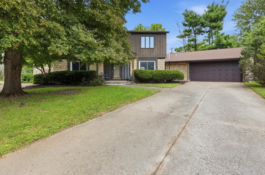 5288 Butternut Court E, Columbus, OH 43229 - #2