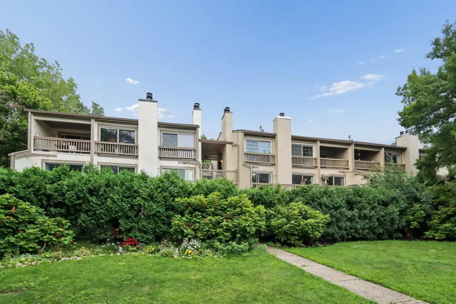 1218 Lake Shore, Columbus, OH 43204 - #2