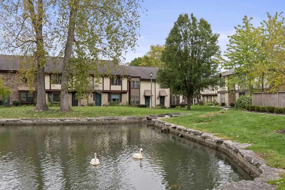 6198 Stornoway Drive S, Columbus, OH 43213 - #1