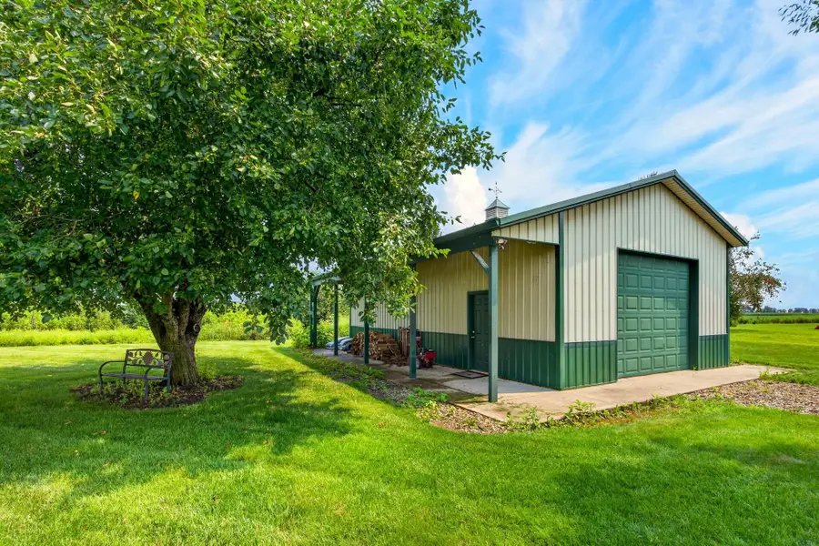 1210 Chester Way Nw, Canal Winchester, OH 43110 - #2