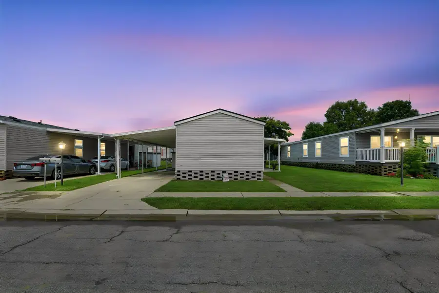 668 Royal Palm Court, Columbus, OH 43207 - #3