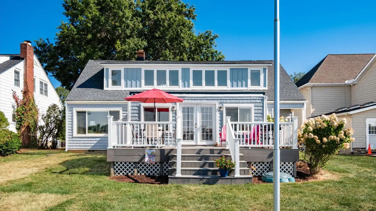 955 Lake Shore Drive E, Hebron, OH 43025 - #1