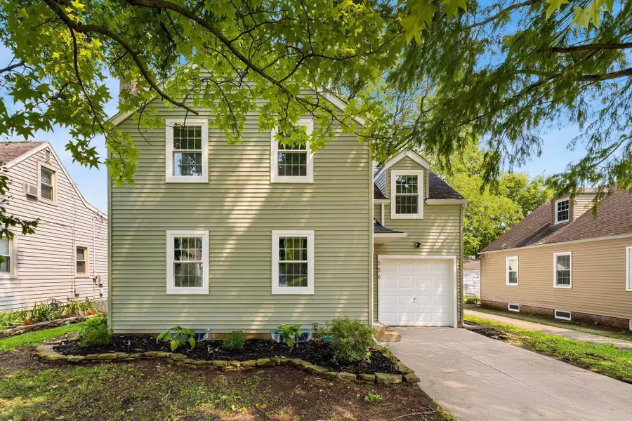 556 N Pickaway Street, Circleville, OH 43113 - #2