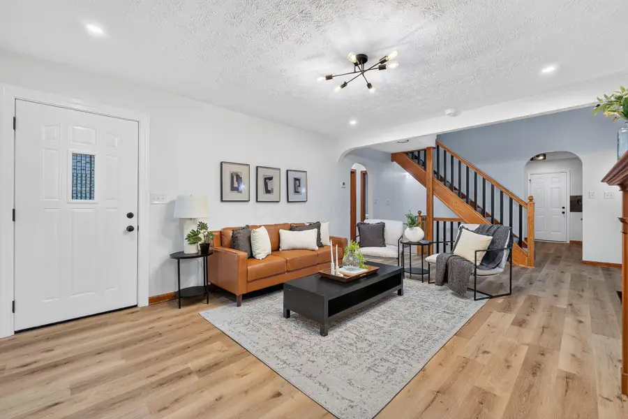 805 S Hague Avenue, Columbus, OH 43204 - #3