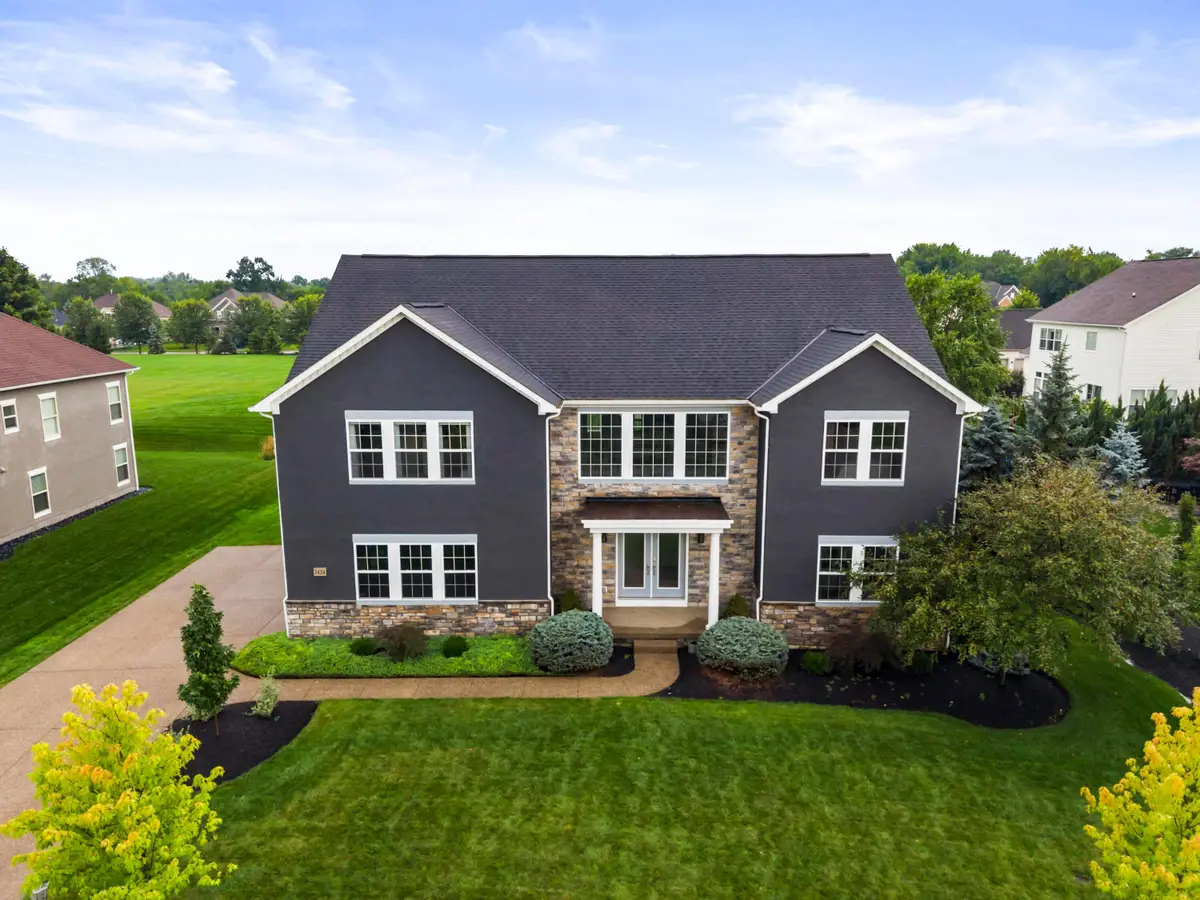 2424 Mccumber Lane, Lewis Center, OH 43035 - #1