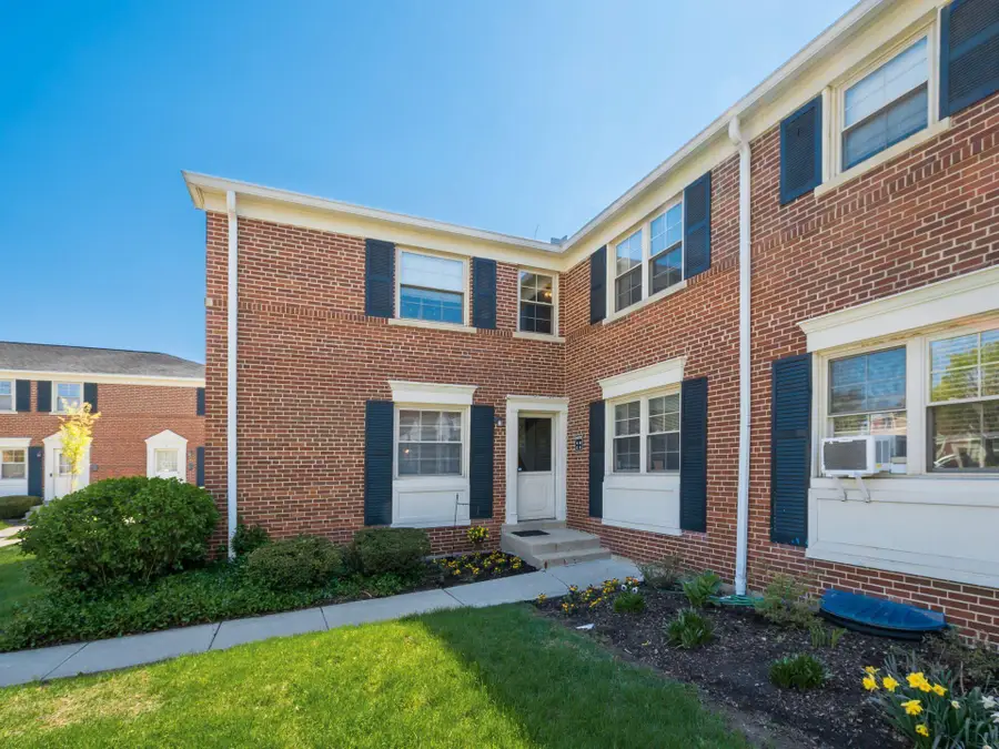 1775 Northwest Court, Columbus, OH 43212 - #2