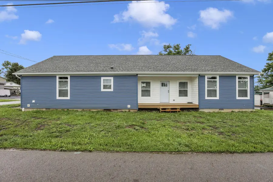 216 Wood Street, Buckeye Lake, OH 43008 - #2
