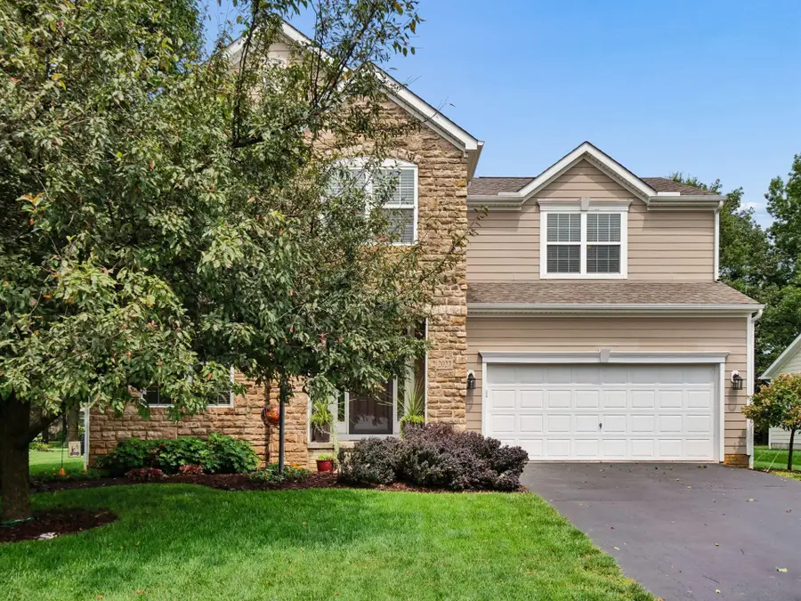2027 Tulip Way, Lewis Center, OH 43035 - #2