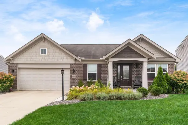 1548 Adena Pointe Drive, Marysville, OH 43040