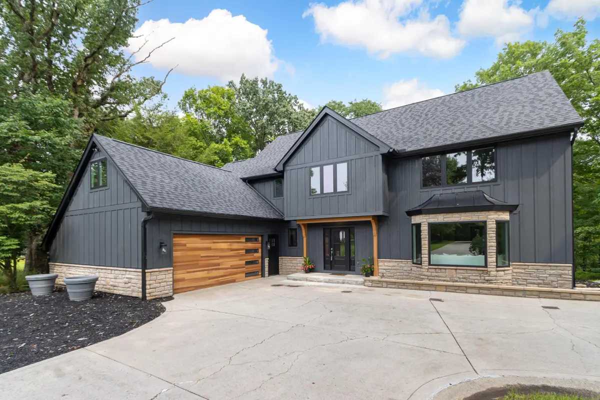 1560 Carriage Road, Powell, OH 43065 - #1