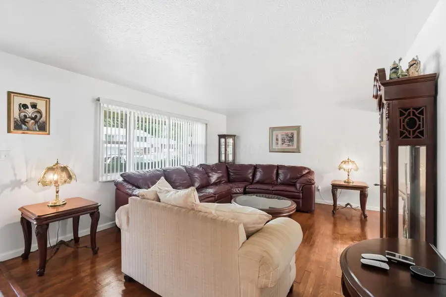 5417 Walshire Drive, Columbus, OH 43232 - #2