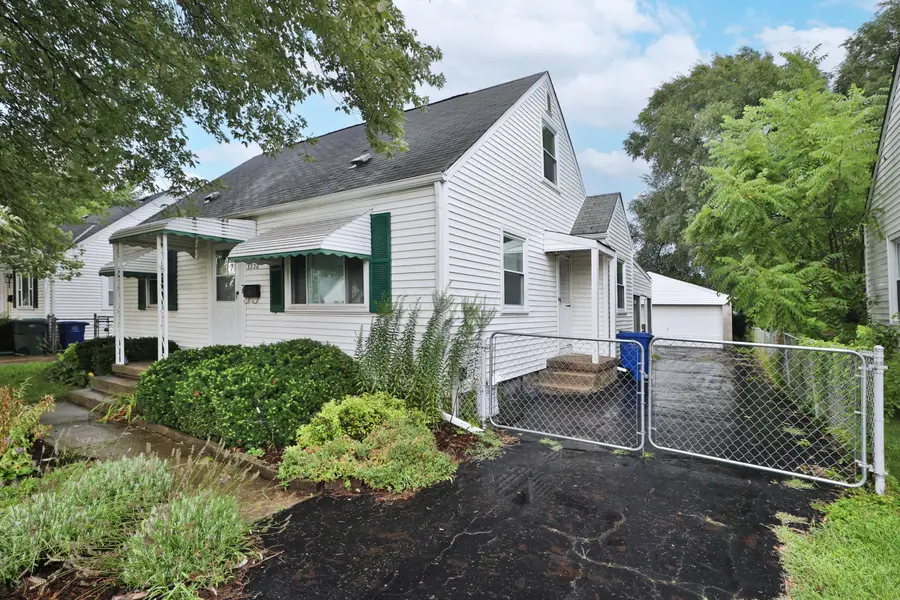 3220 Medina Avenue, Columbus, OH 43224 - #2