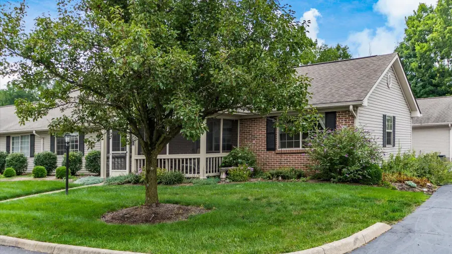 643 Kensington Drive, Heath, OH 43056 - #3