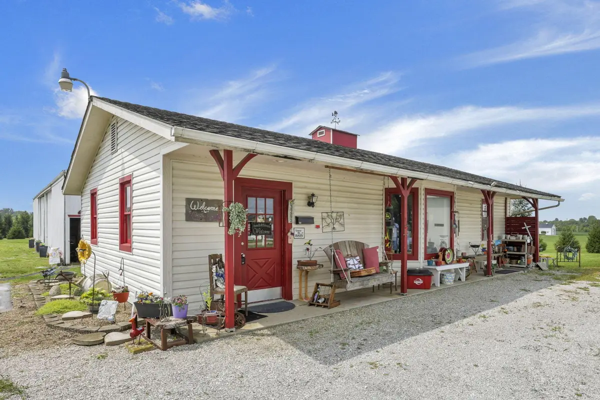 3265 Barnes Road, Centerburg, OH 43011 - #1