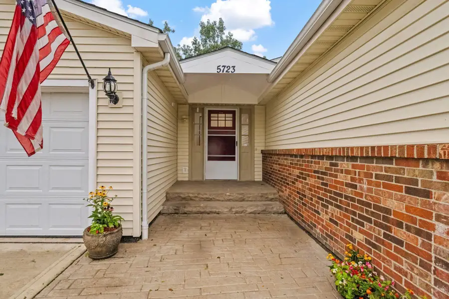 5723 Greendale Drive, Galloway, OH 43119 - #2