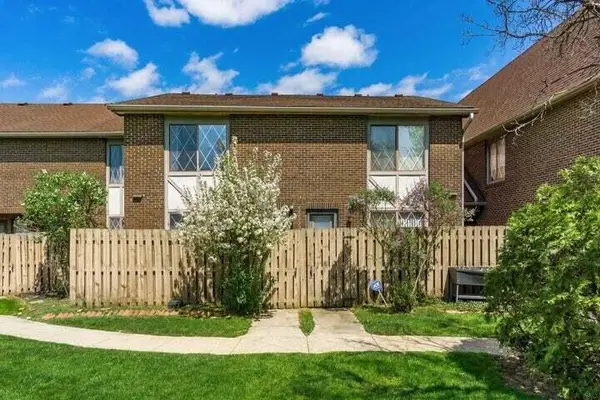 5417 E Valley Lane E, Columbus, OH 43231